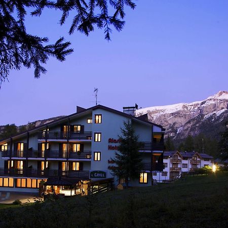 Hotel Alaska Фолгарида Екстериор снимка