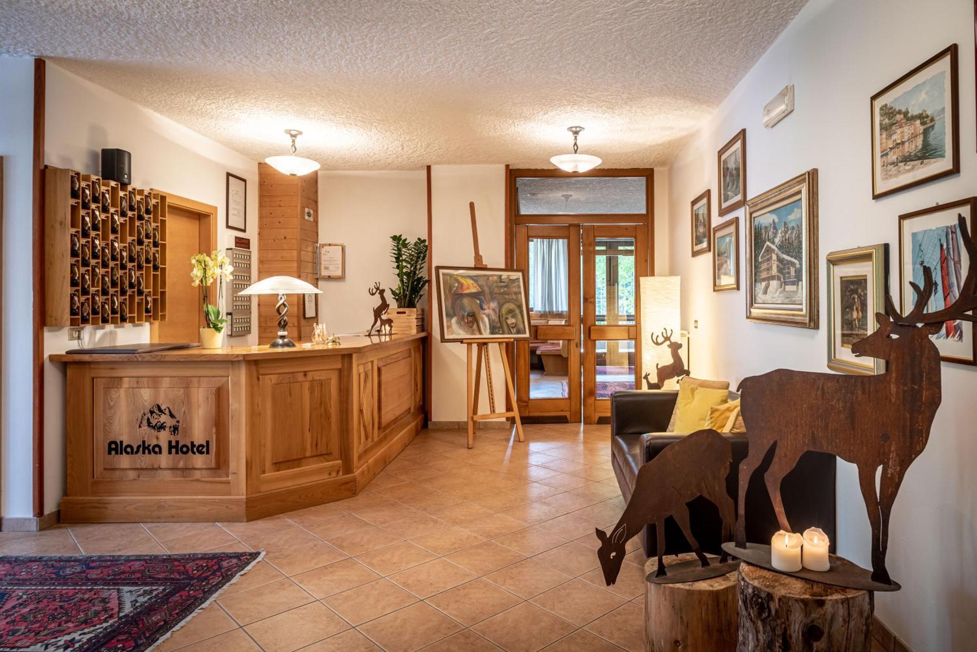 Hotel Alaska Фолгарида Екстериор снимка