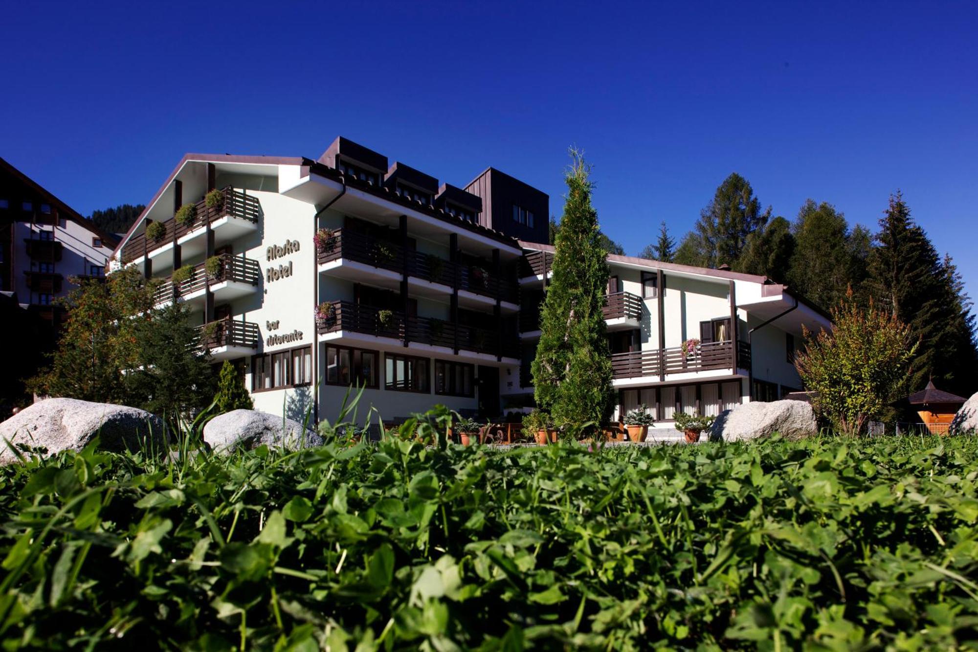 Hotel Alaska Фолгарида Екстериор снимка