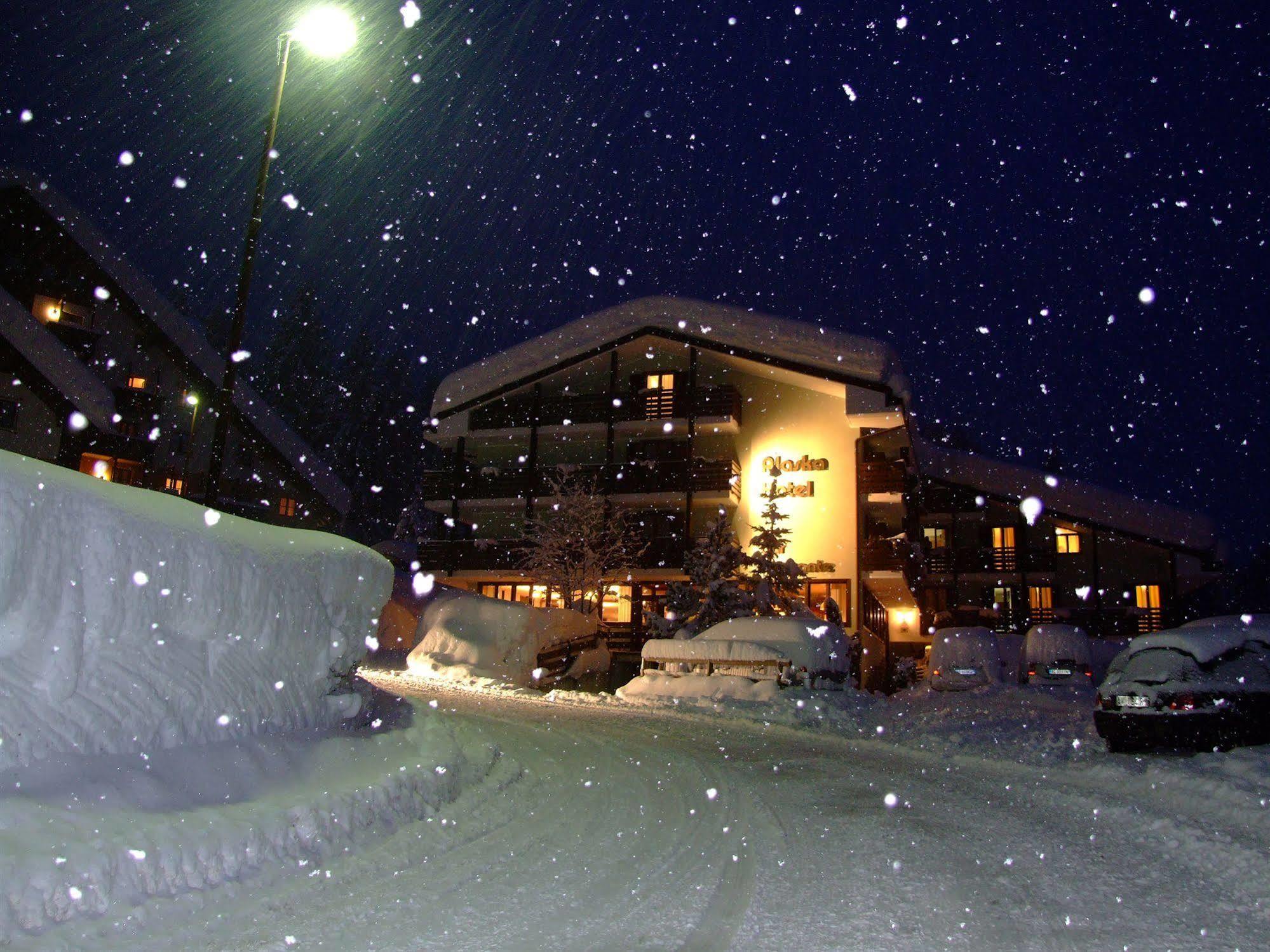 Hotel Alaska Фолгарида Екстериор снимка